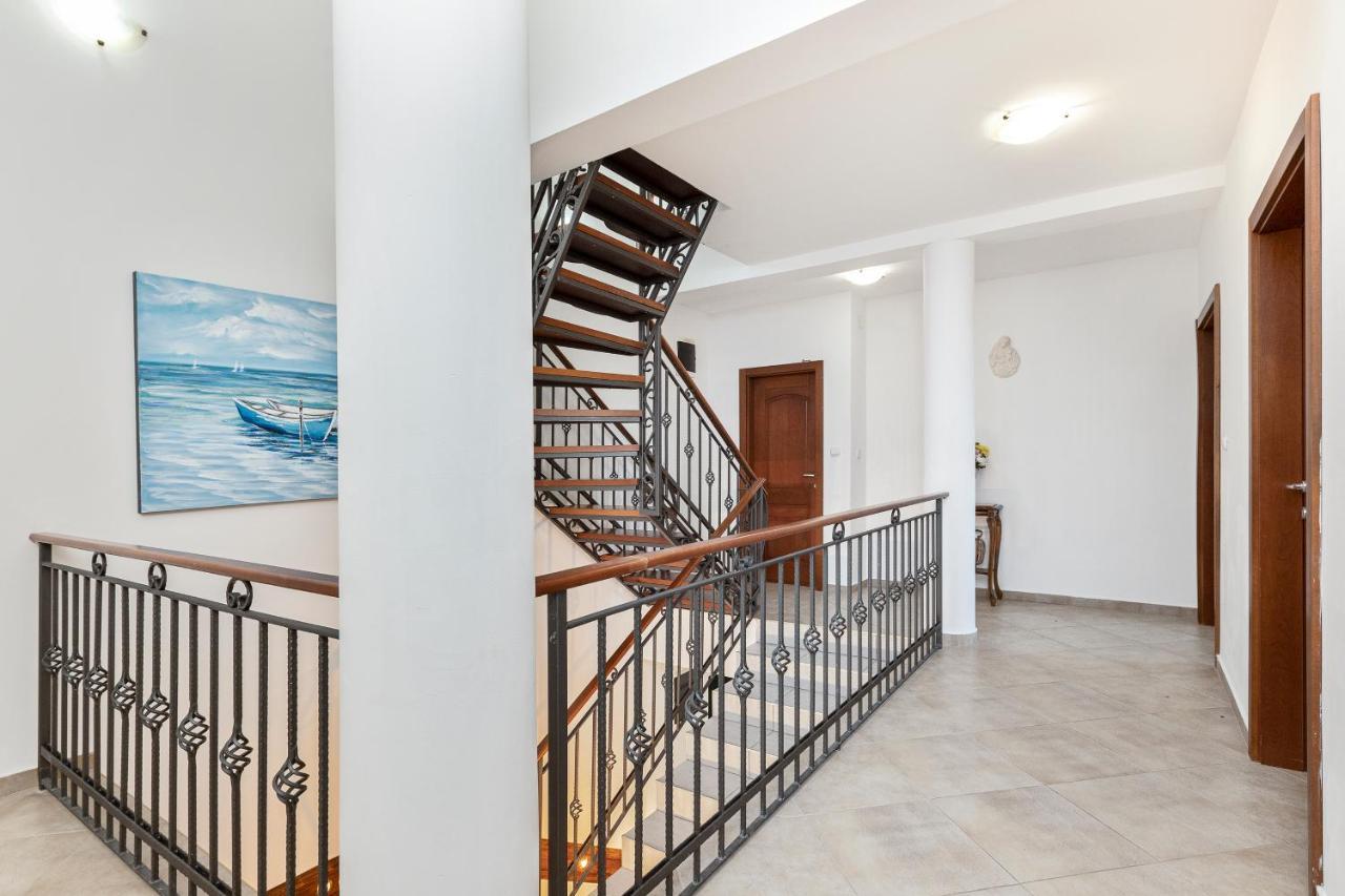 Villa Forest Kotor Bagian luar foto