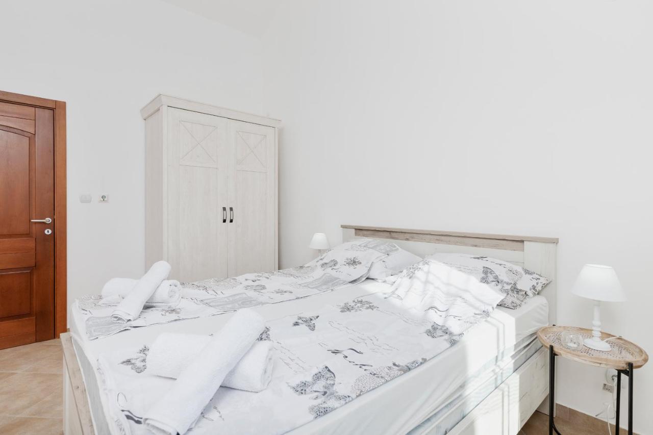 Villa Forest Kotor Bagian luar foto