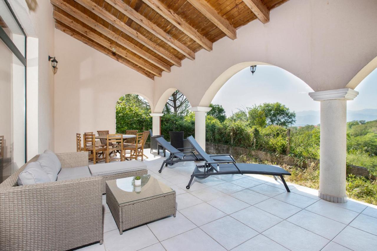 Villa Forest Kotor Bagian luar foto